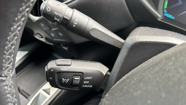 DS 3 Crossback 100kW E-TENSE Bastille 50kWh 5dr Auto Electric 